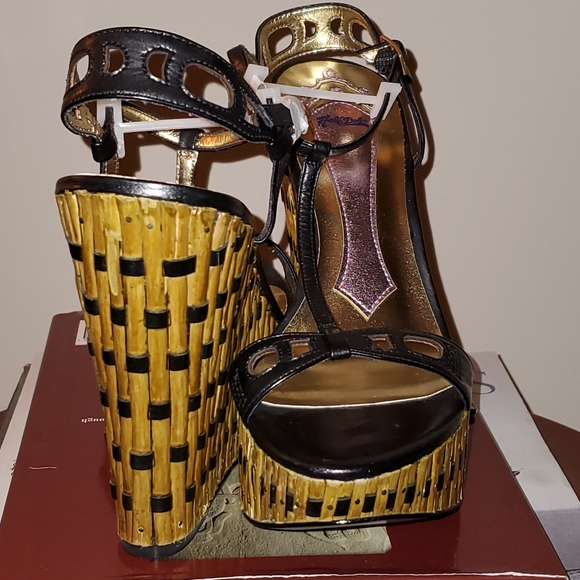 BRAND NEW  BAMBOO! - Picture 2 of 3